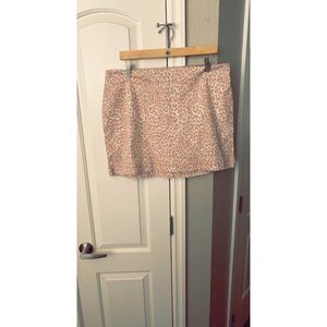Cheetah mini skirt